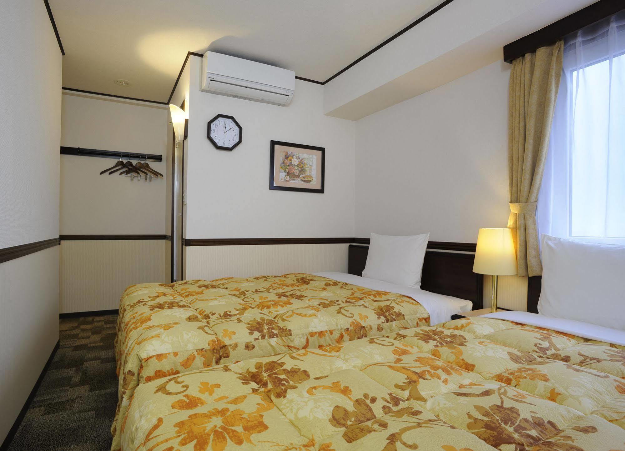 Toyoko Inn Oita Nakatsu Ekimae Zewnętrze zdjęcie