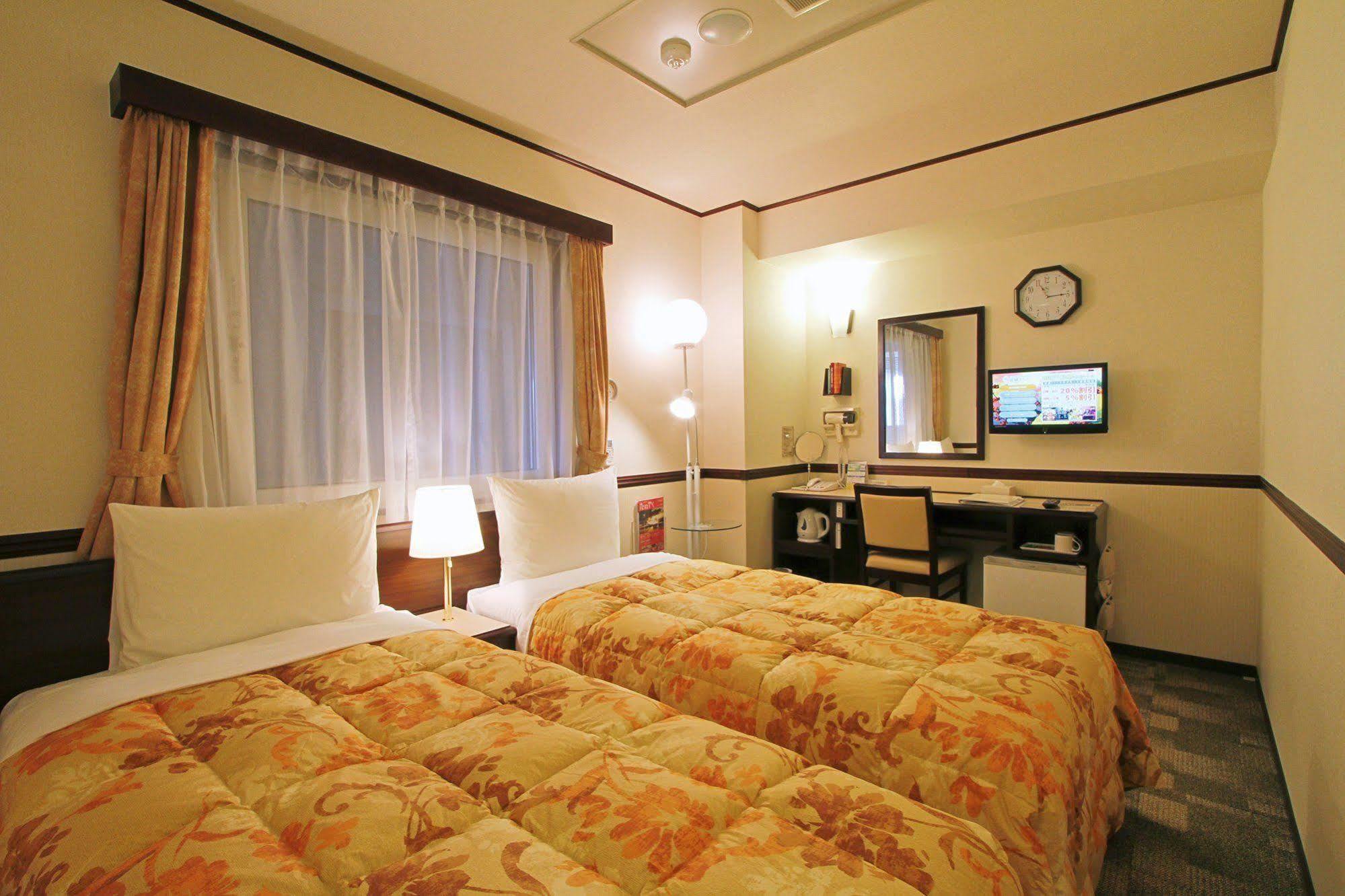 Toyoko Inn Oita Nakatsu Ekimae Zewnętrze zdjęcie